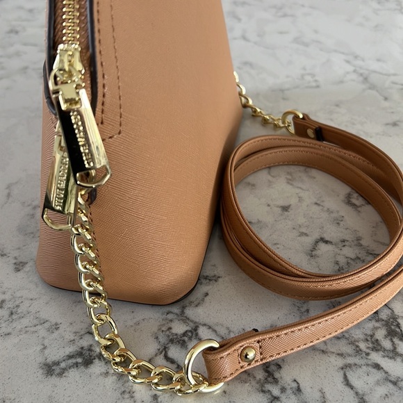 Steve Madden crossbody bag gold chain - Picture 4 of 9